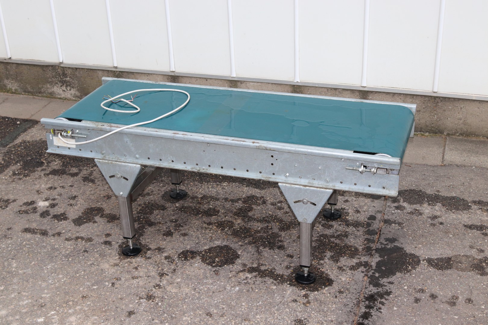 Конвейер 135 x 45 см с барабанным двигателем