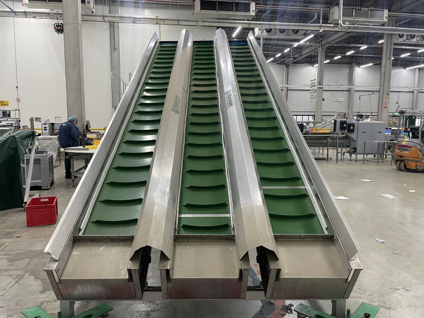 Manter VP16000 Весовой дозатор с 3 подъемниками и дозировочными конвейерами