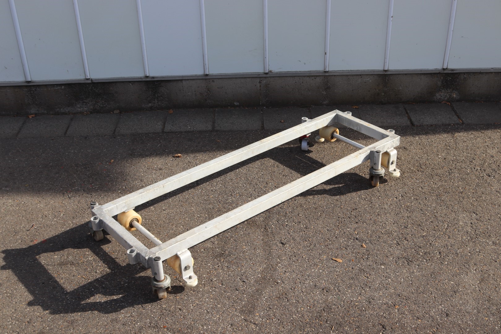 Brinkman piperail trolley