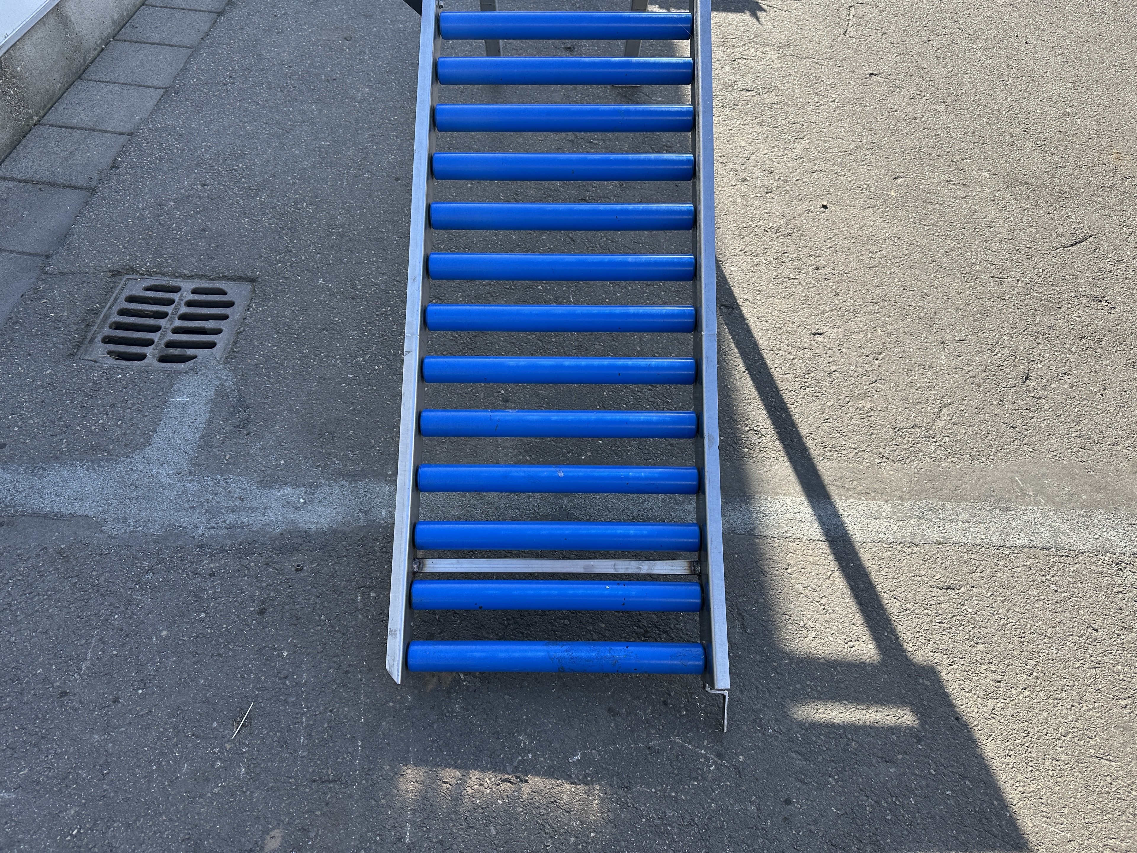Роликовый конвейер 215 x 50 см