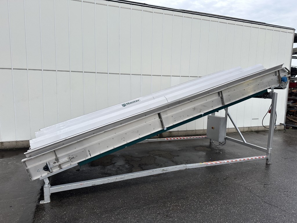 Manter VP16000 Весовой дозатор с 3 подъемниками и дозировочными конвейерами