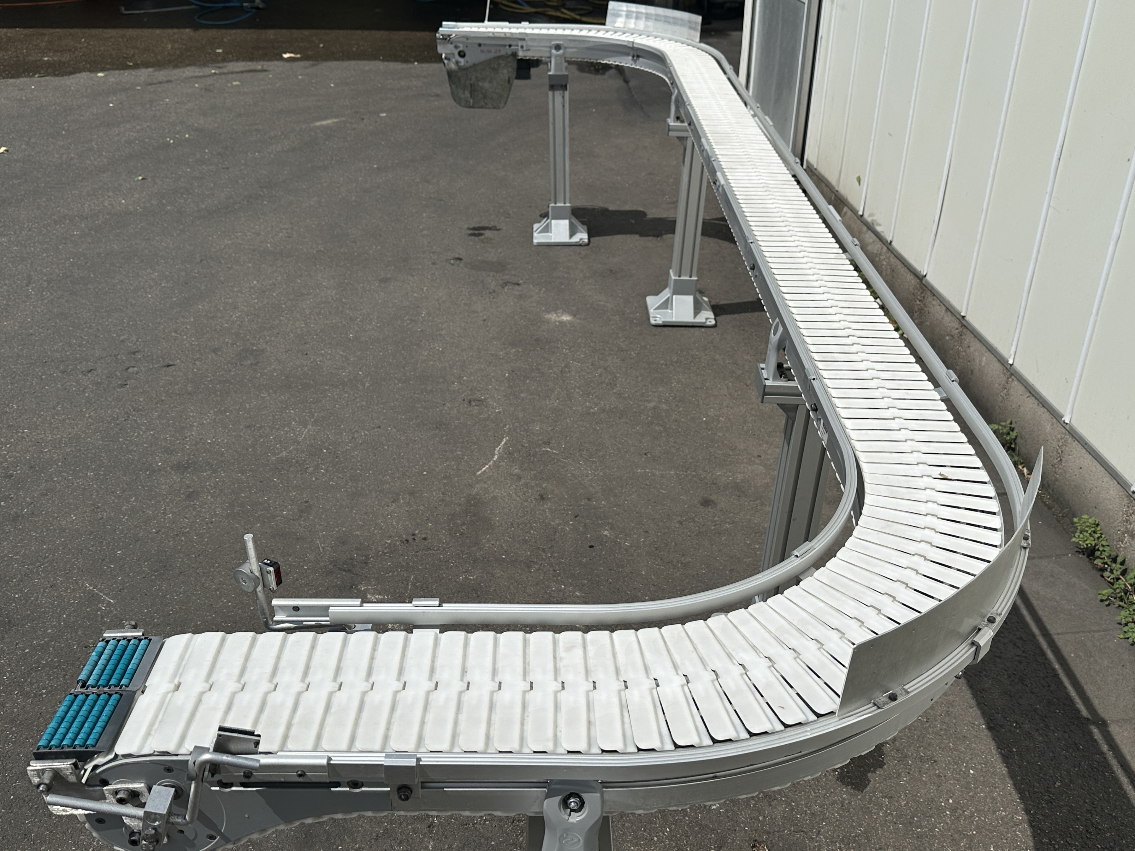 Flex Industries ������������� �������� �������� �� 180� ������ 18 ��