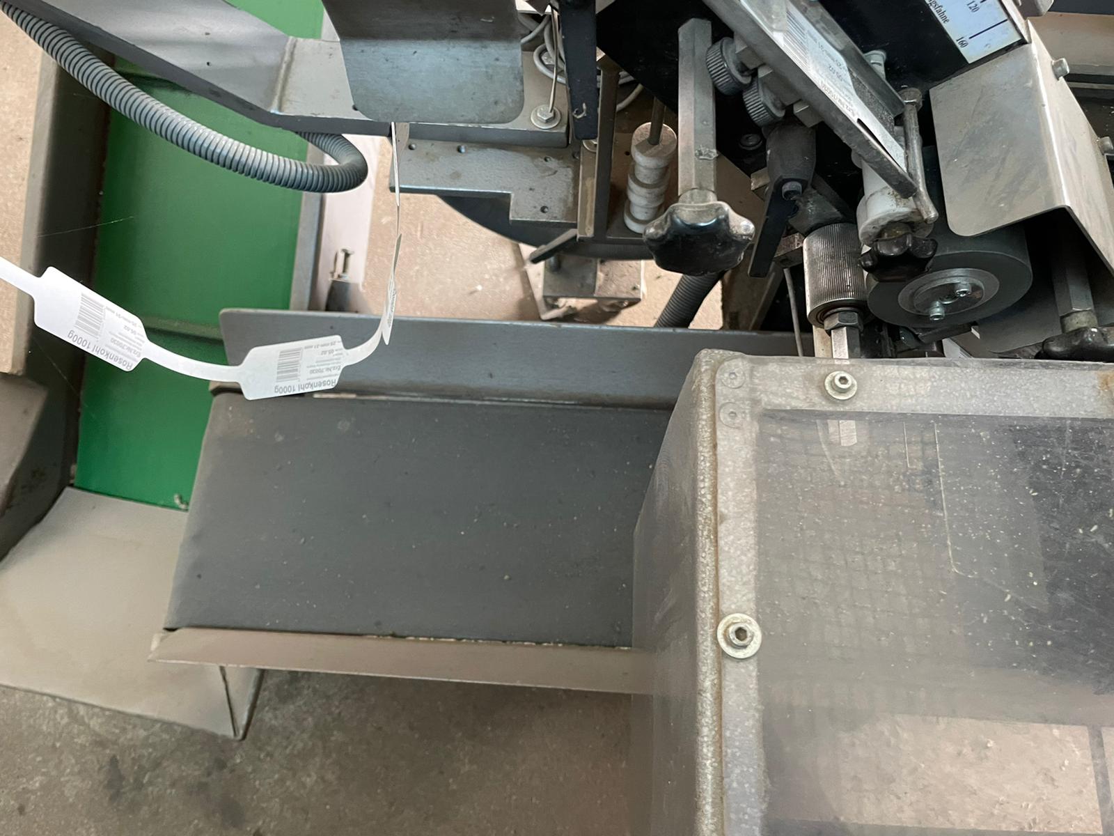 Affeldt weighing machine with C-Pack net clipper