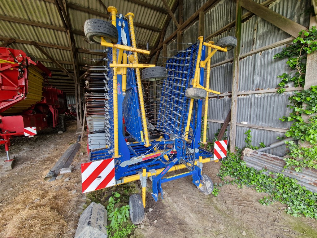 ������ Treffler TS1220 12 ������