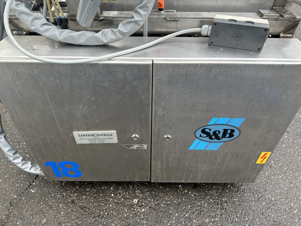 S&B CP 800 / 12 / BP Весовой дозатор с рамой и 3 элеваторами подающие конвейеры