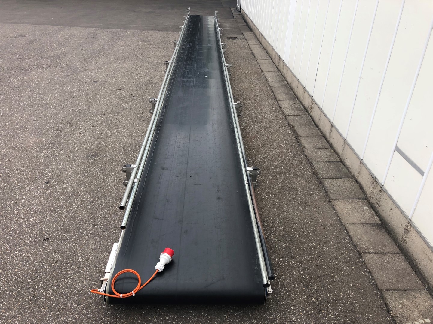Конвейер / элеватор Mountec 1085 x 80 см