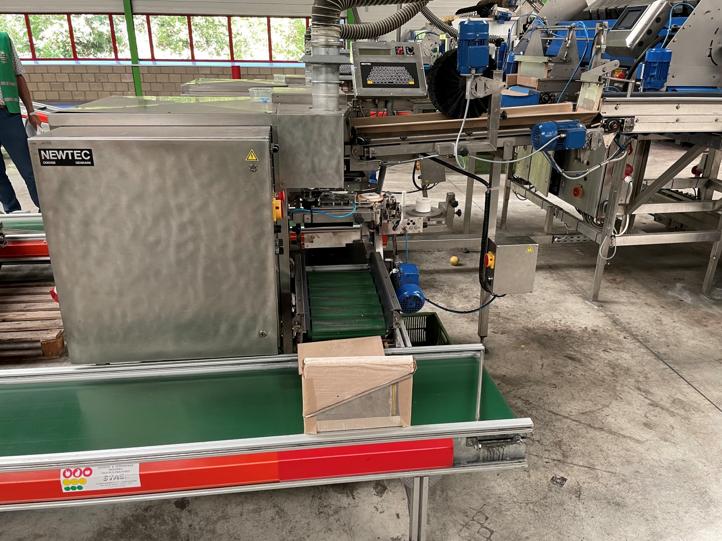 ������ ��� �������� � ������ Newtec PEB AE40
