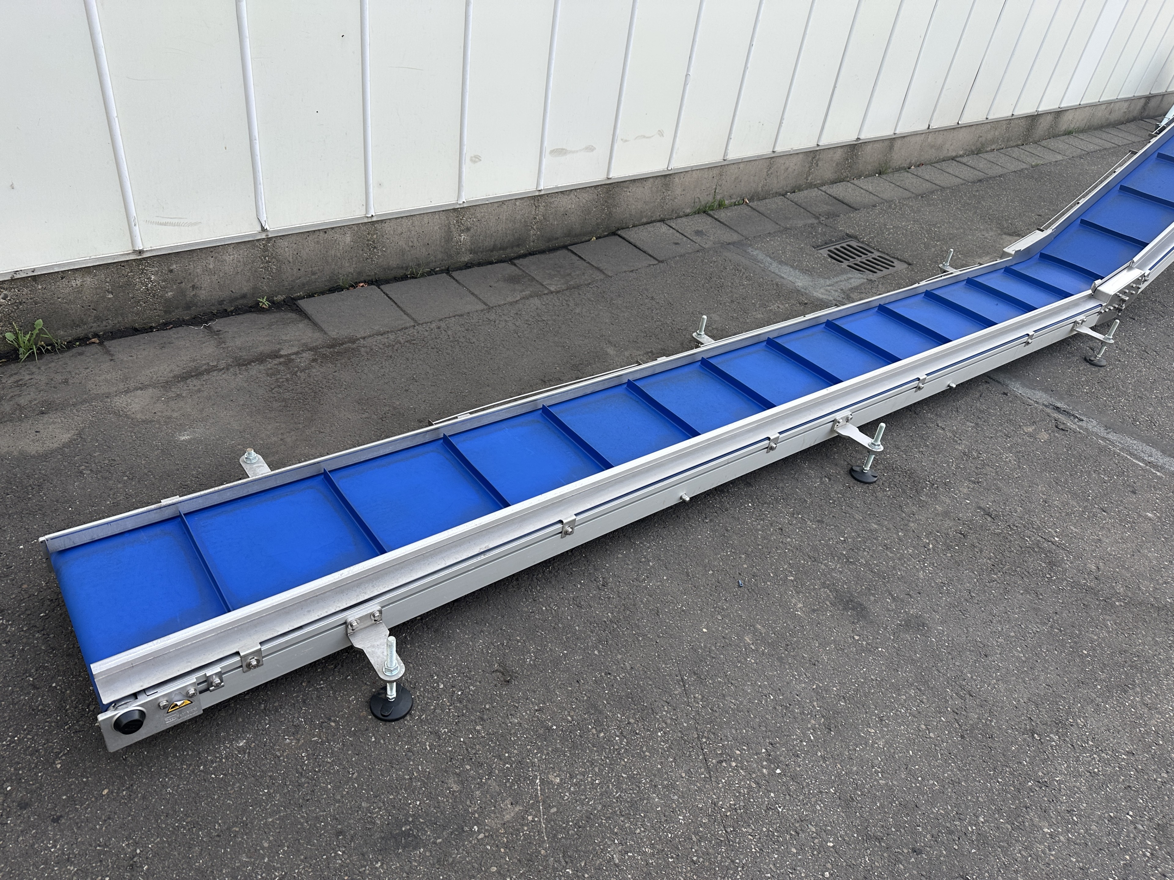 BCK N60 D10 Элеваторный конвейер 590 x 45 см