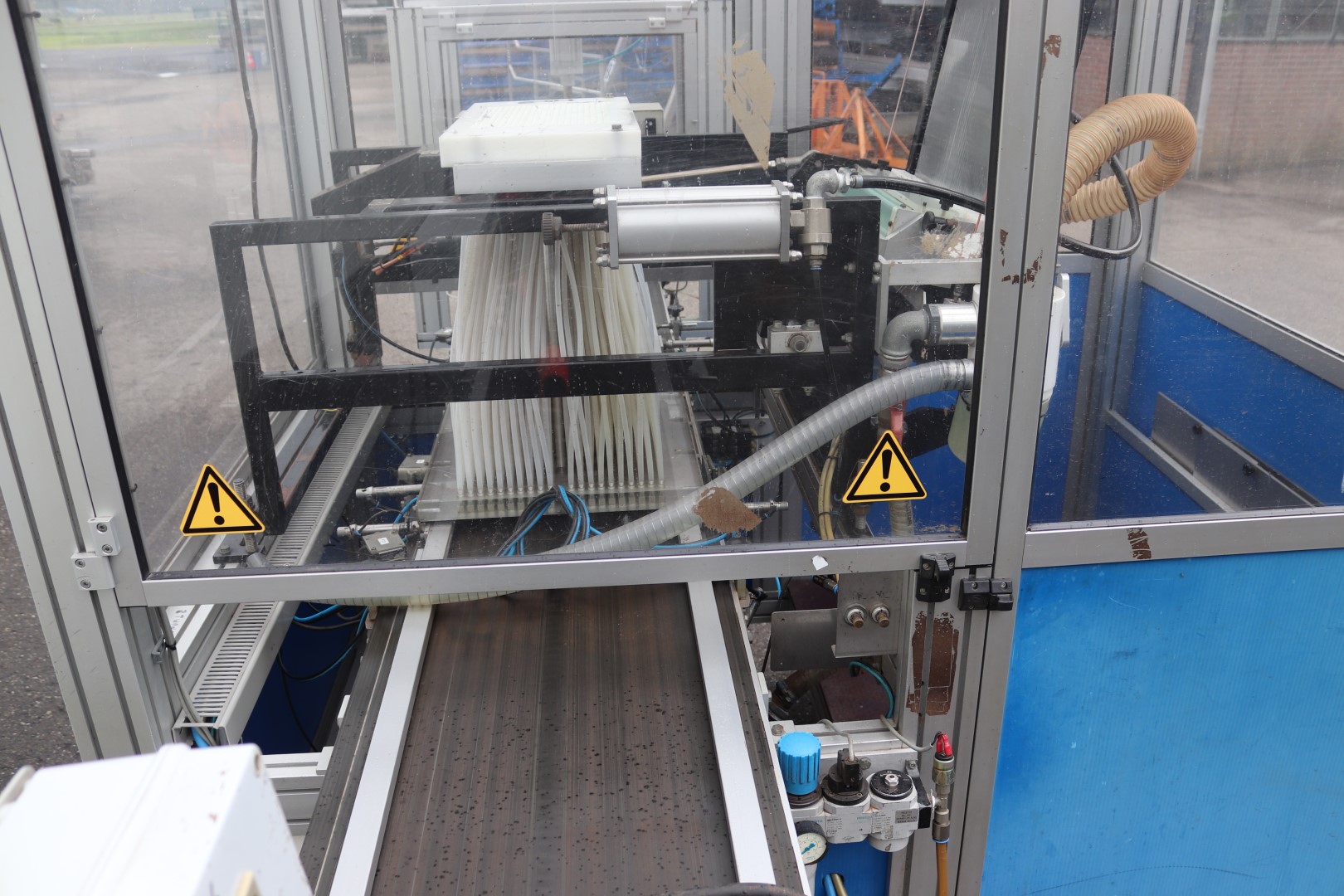 Visser seeding machine for trays