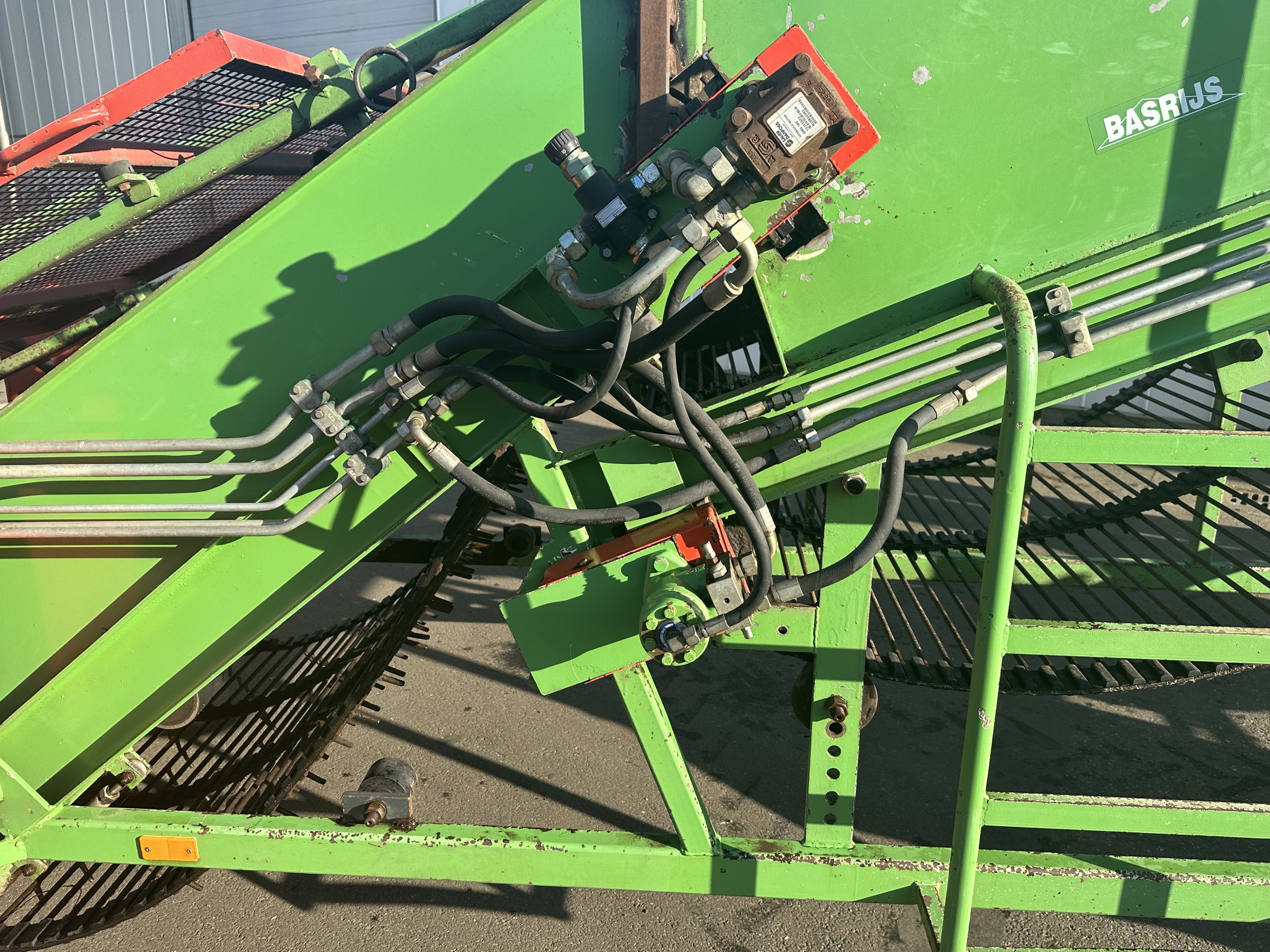 ������� Basrijs ��� ����� ��������, ��� �������� � ������