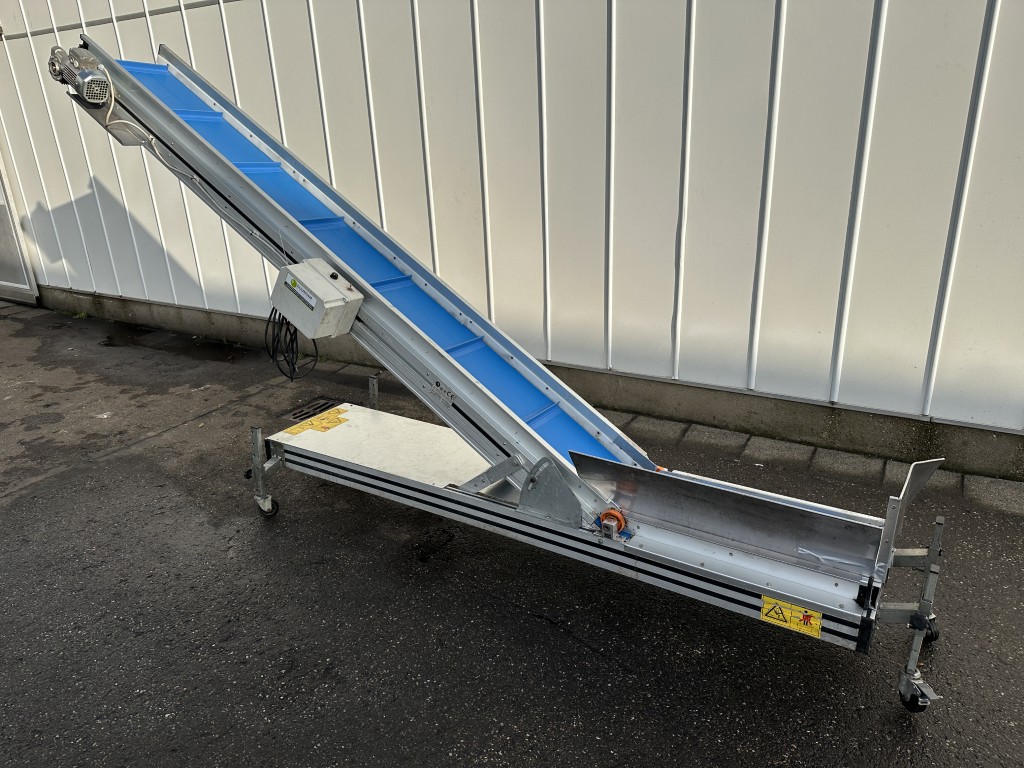 MB Conveyors Элеваторный конвейер 80 по горизонтали и 290 см по наклону