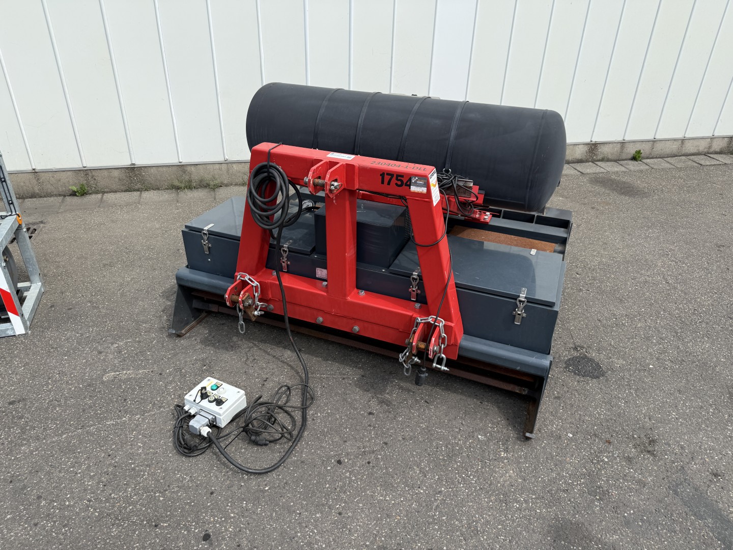Hoaf KB 1.8 ���������� ����� 180 �� � 3 �������� ���������