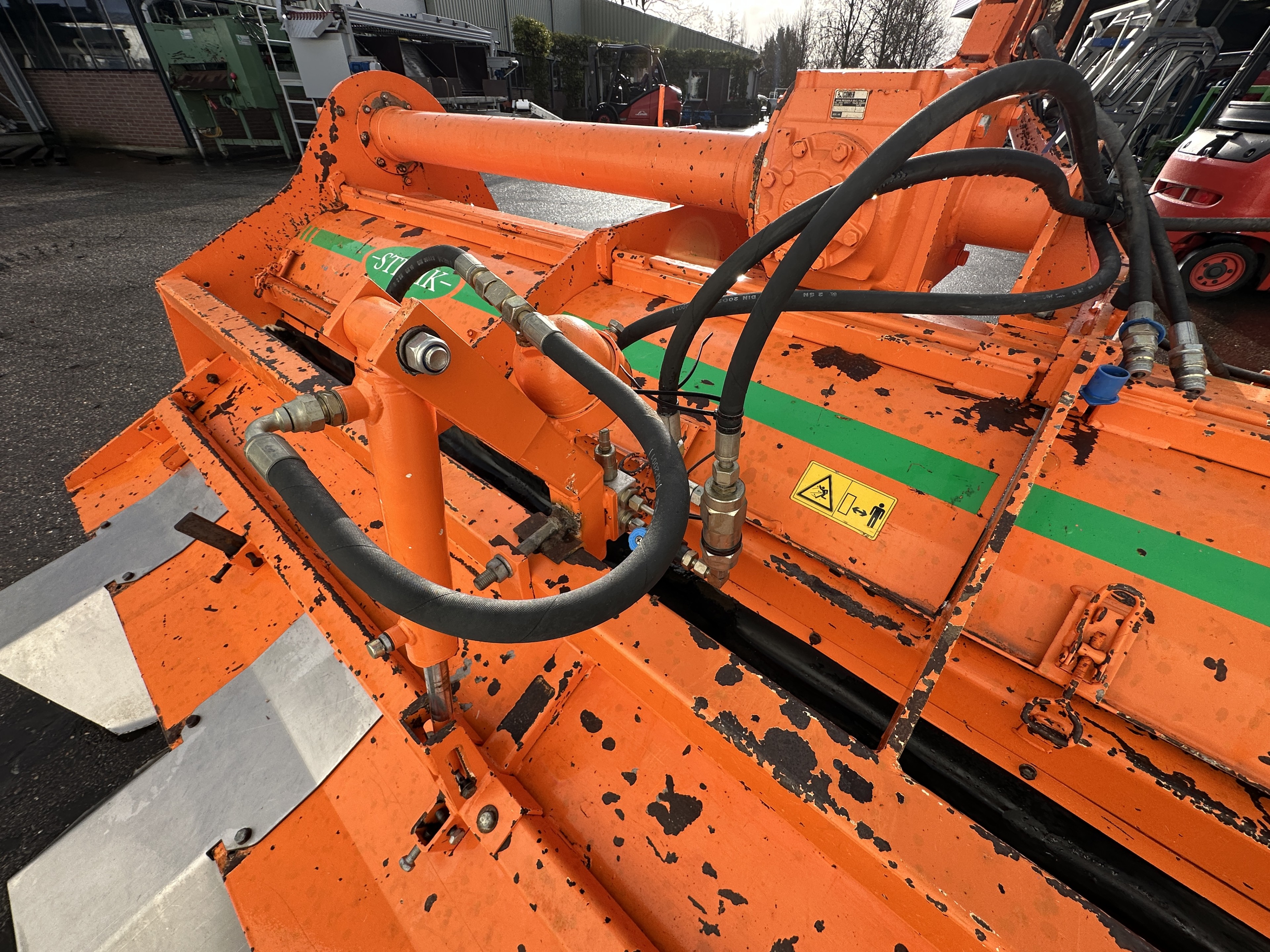 Struik VariX 4RF/310 Фрезерный культиватор с формовочным устройством для холмов 4 x 75 см