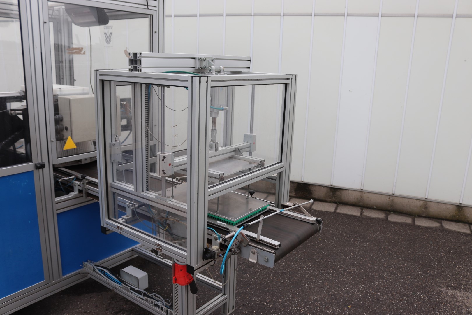 Visser seeding machine for trays
