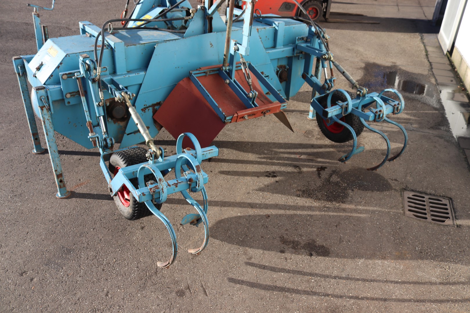 Окучивающий комбайн Imants IRF-II для спаржи