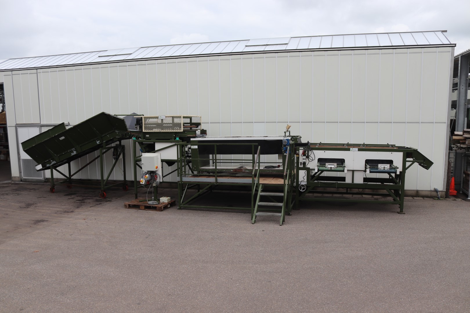 Schouten sorting line for brussel sprouts