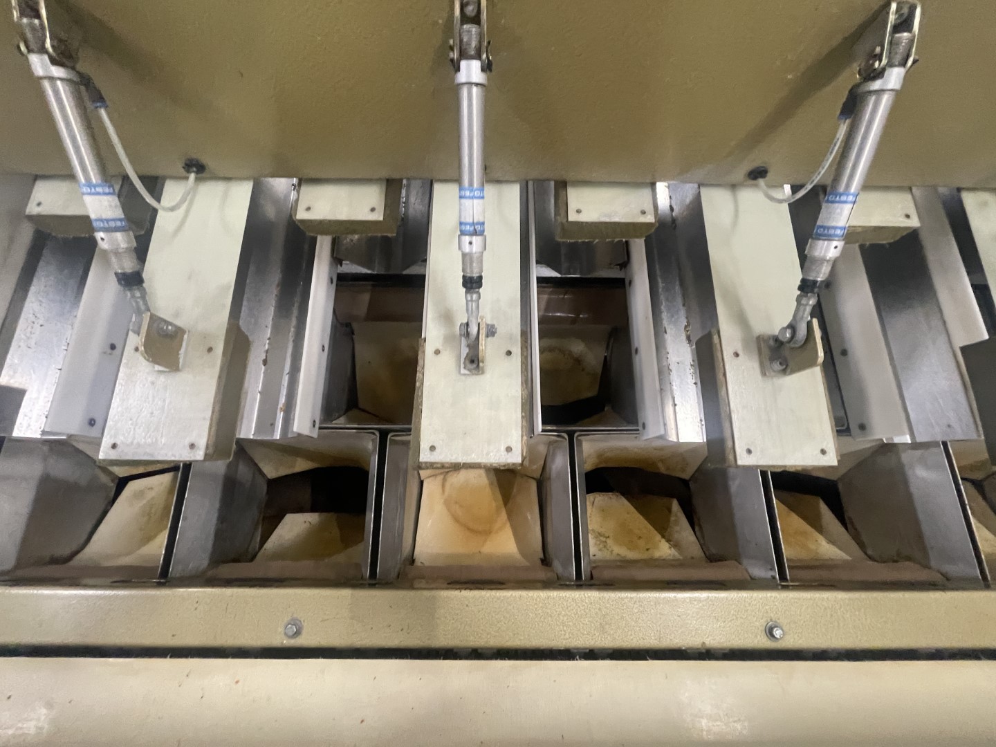 Affeldt AVN 112 CW ������� ������� � C-pack netclipper