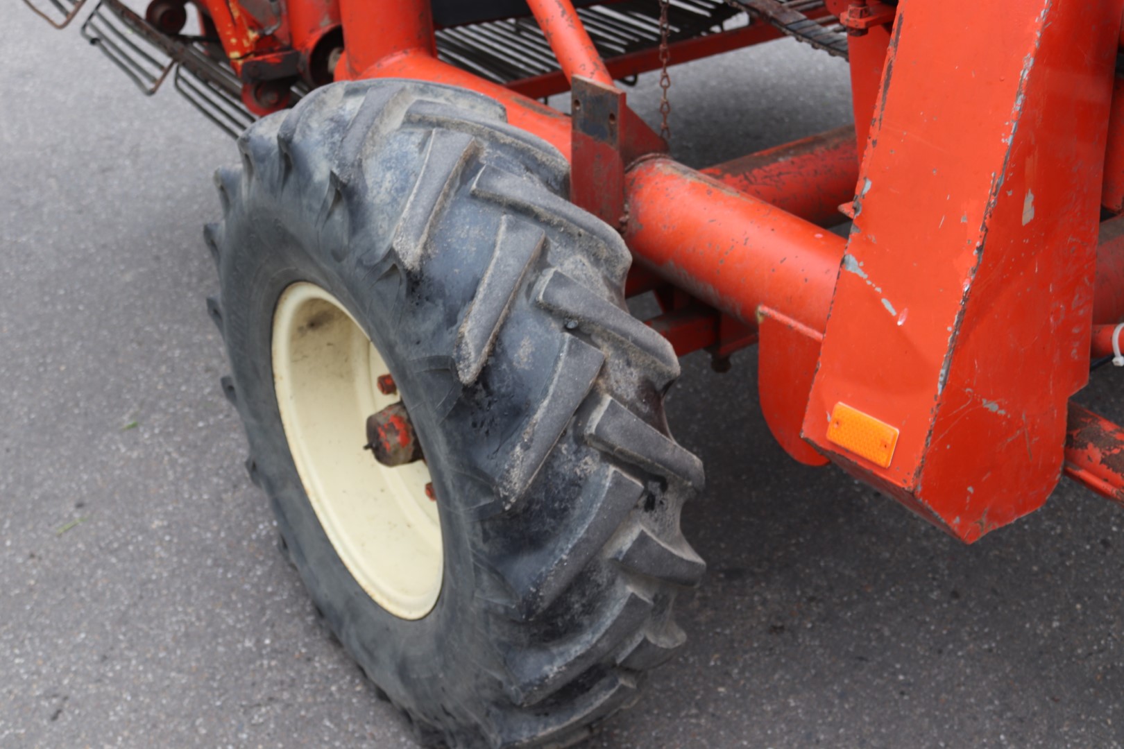 AMAC D2 onion loader
