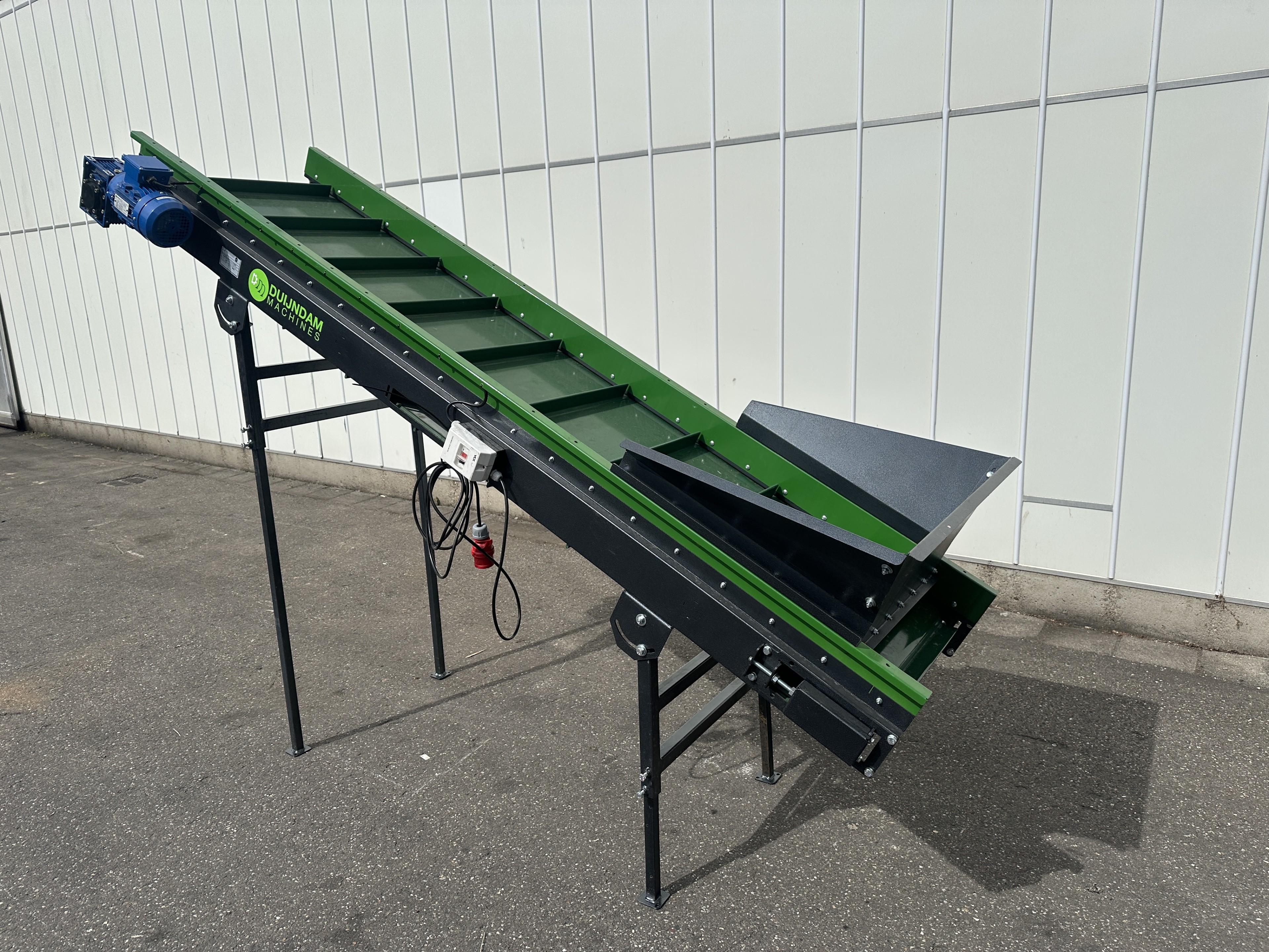 MFP Элеваторный конвейер 280 x 66 см (новый)