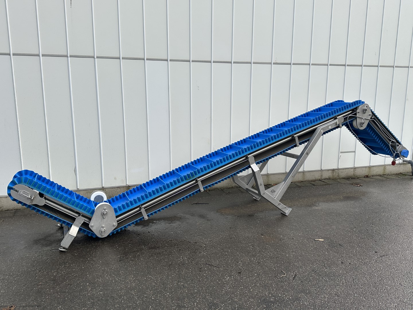 GP Stainless Элеваторный конвейер