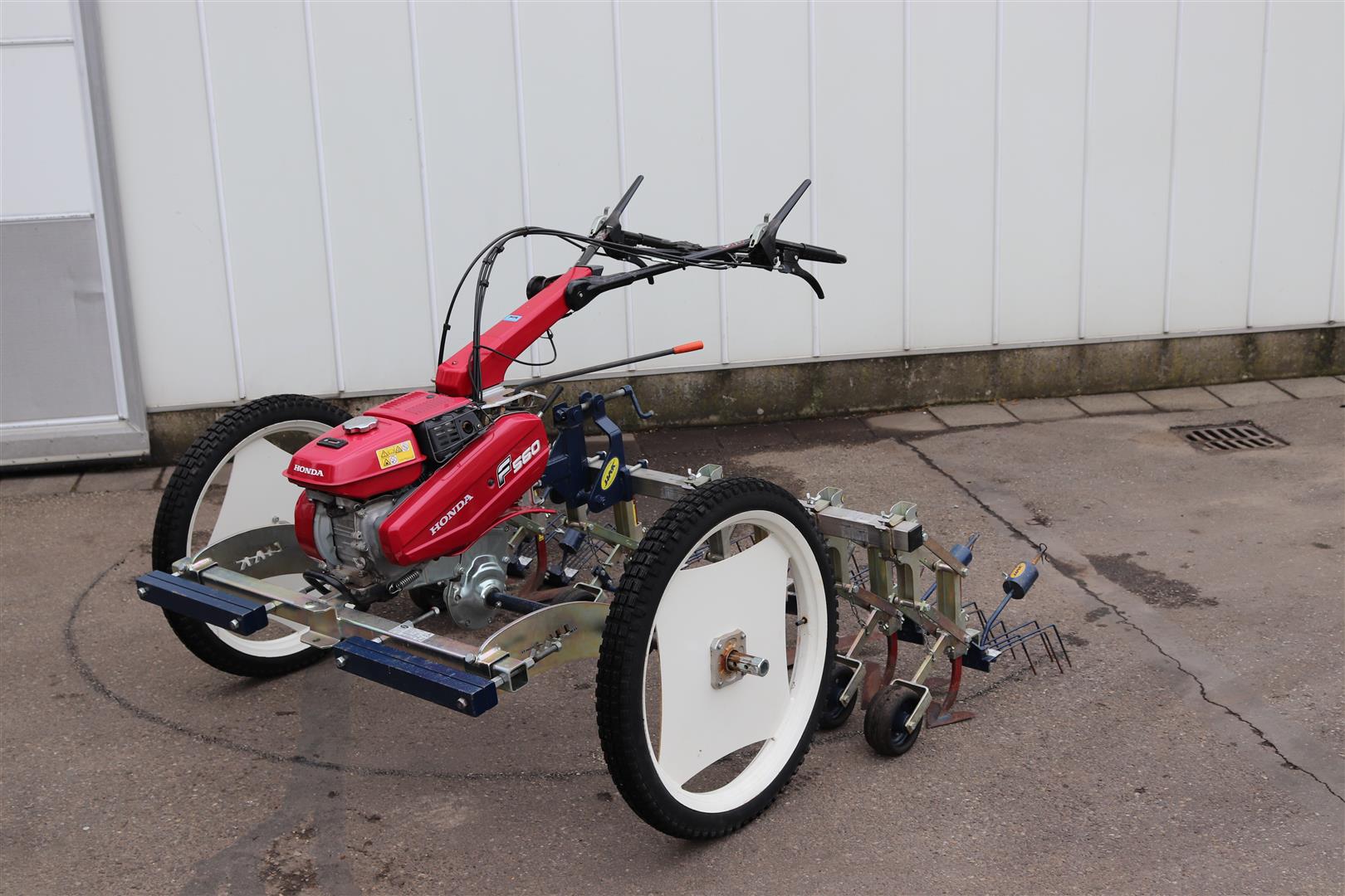 Honda Хак Hoeing машина