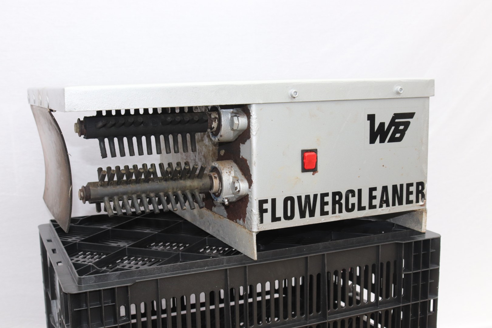 WB Flowercleaner deleafing machine