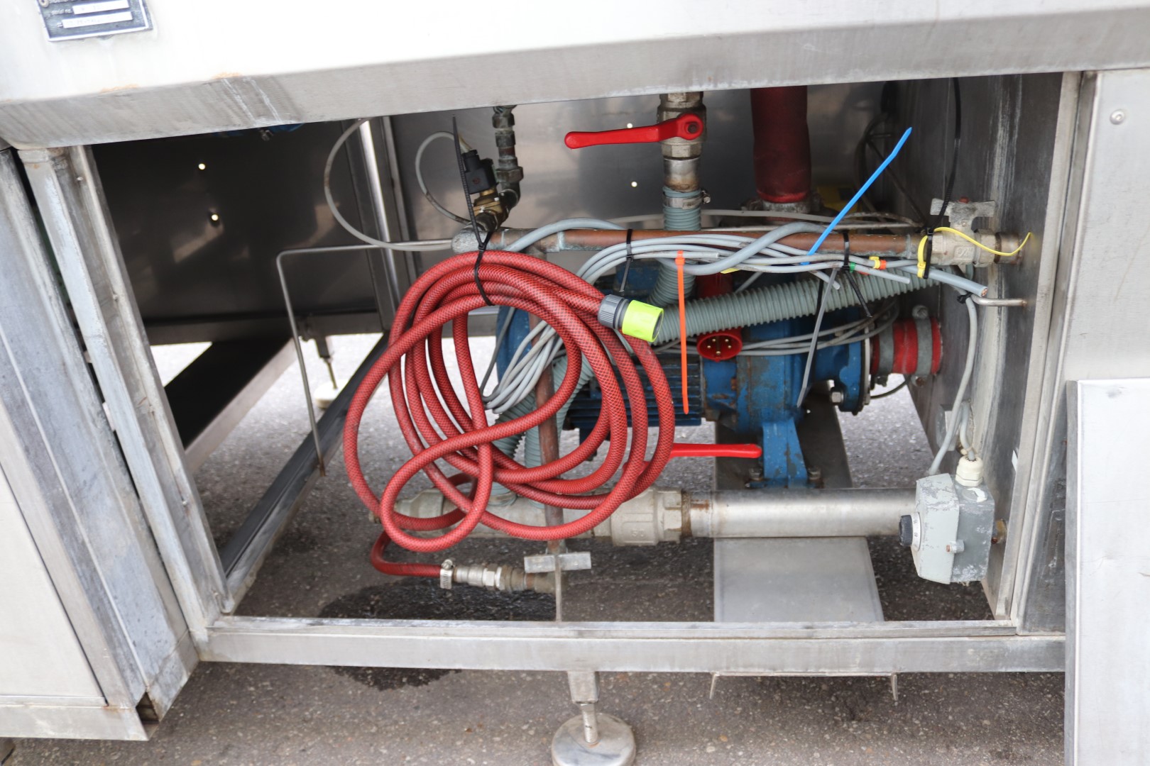 Mafo 230M industrial crate and tray washer with 1,6M dryer