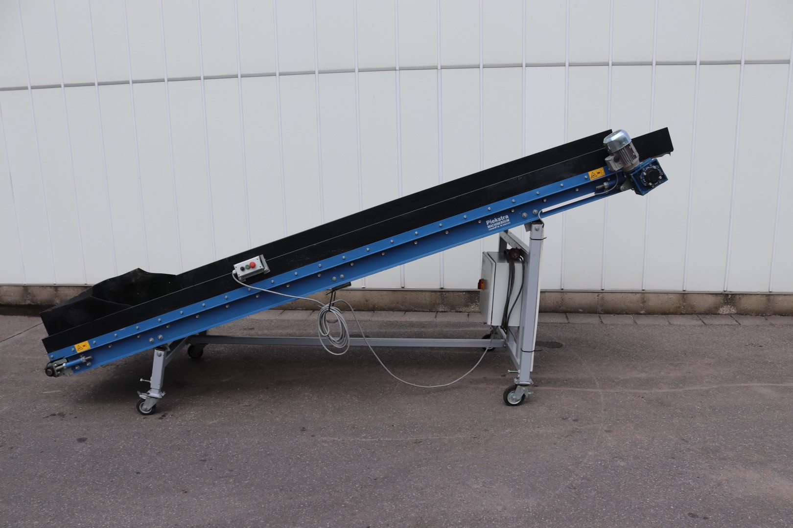 Лифт Piekstra 380 x 100 см