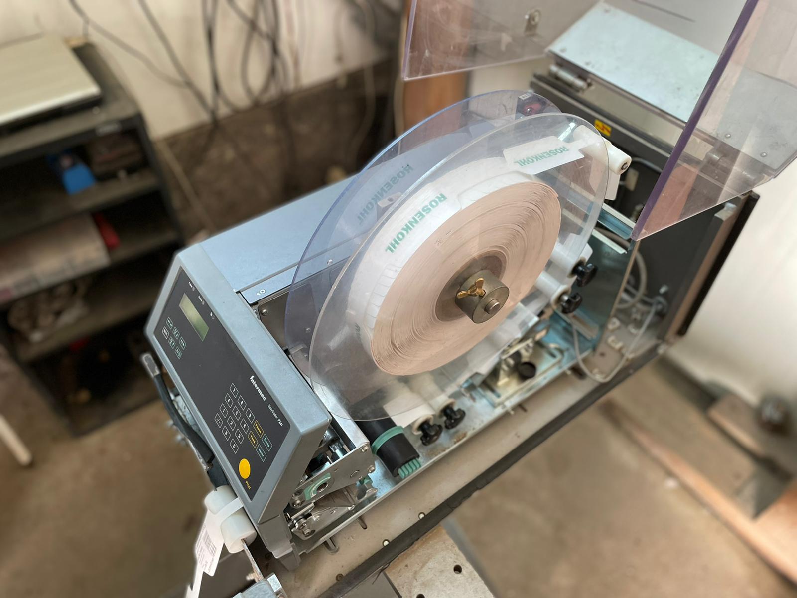 Affeldt weighing machine with C-Pack net clipper