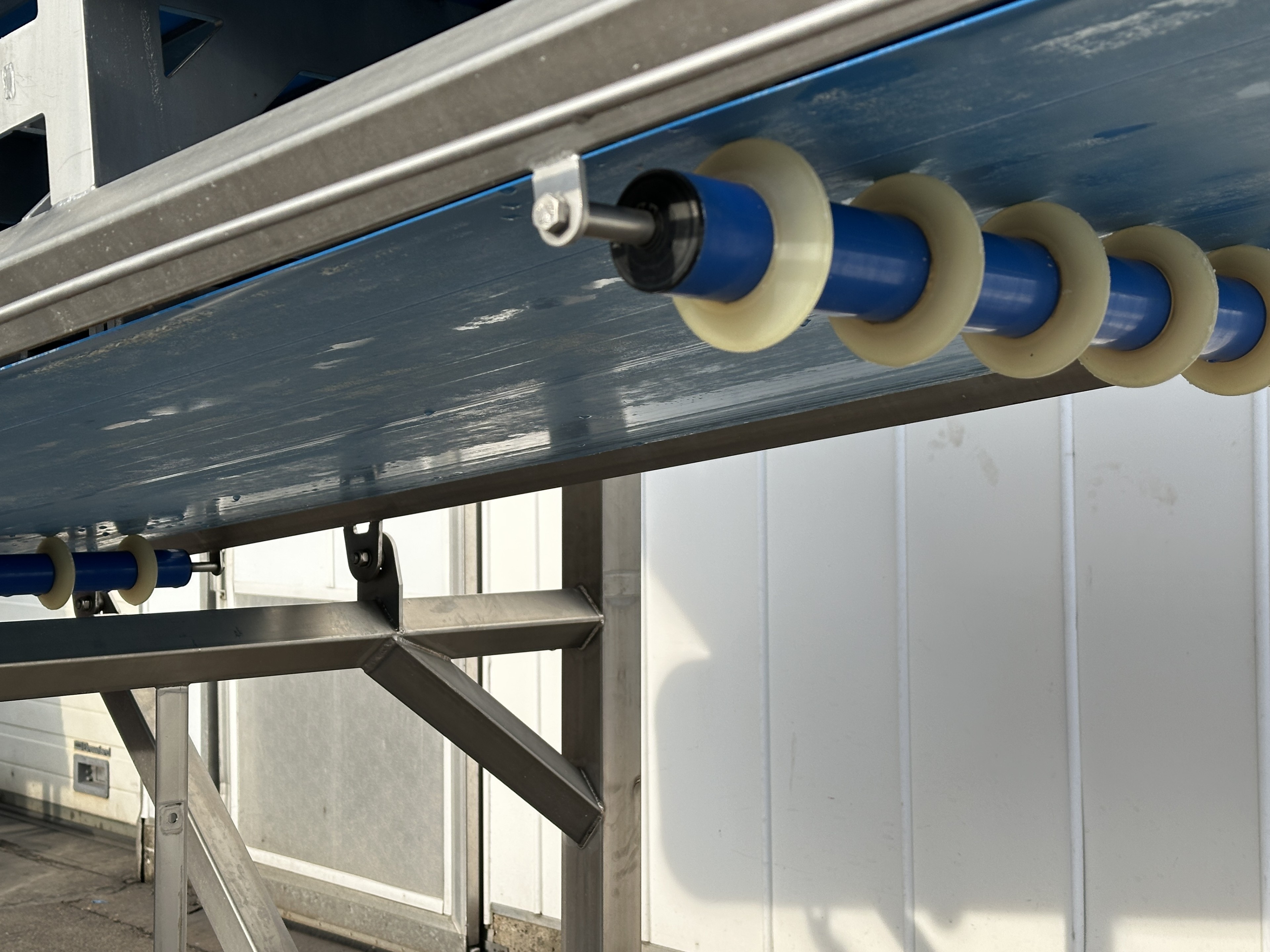 Innotec Systems Дозирующий бункер Конвейер 500 x 77 см, нержавеющая сталь.