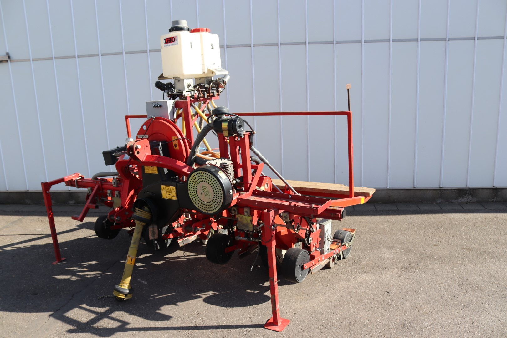 Сеялка пневматическая Agricola SN2-130