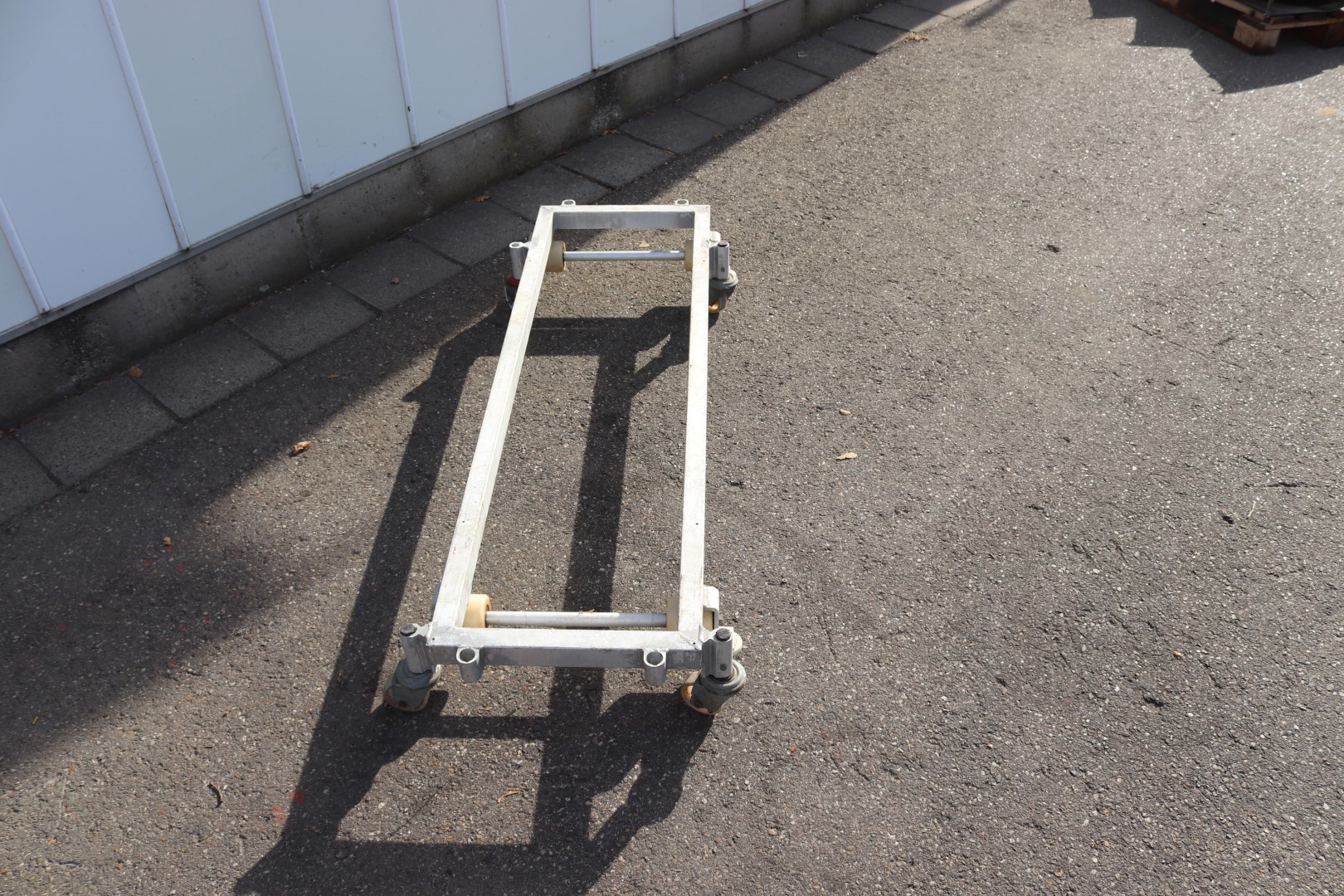 Brinkman piperail trolley