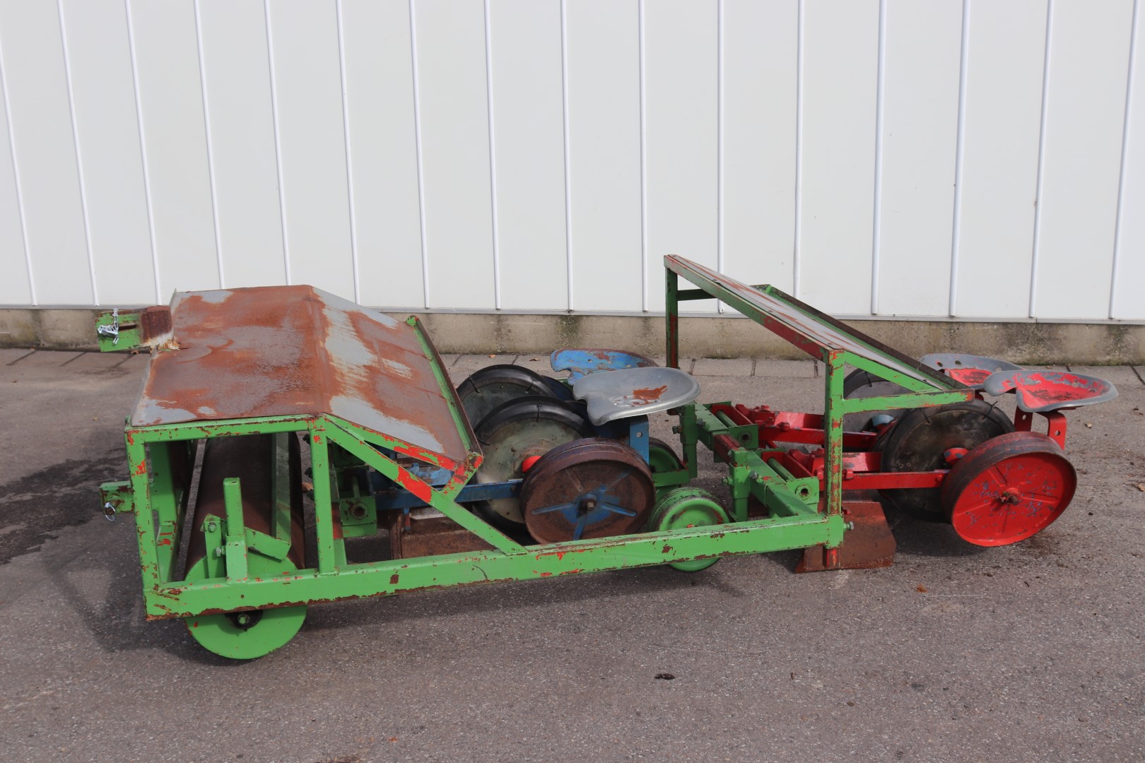 Halmec / Accord 4 row planting machine