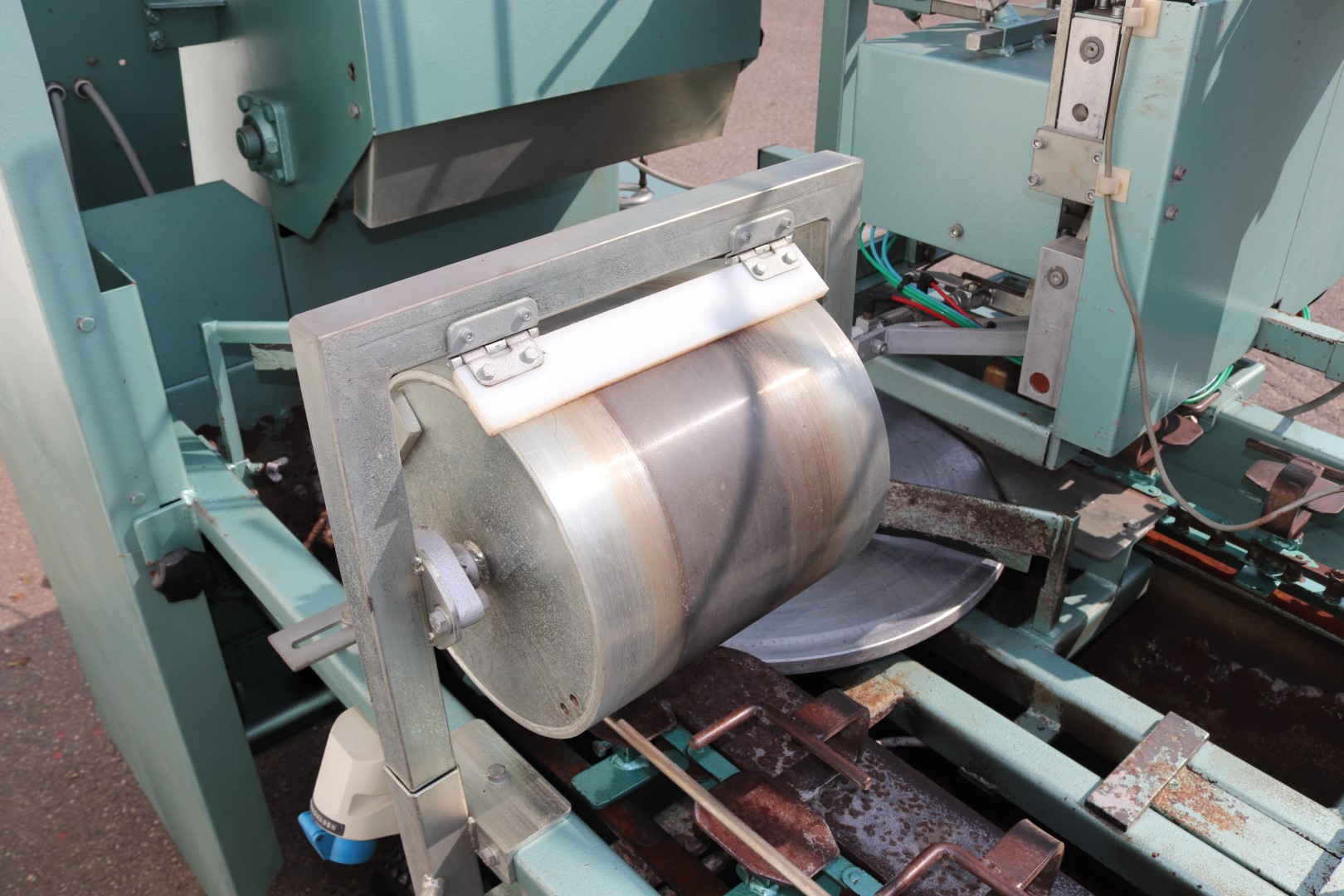 Heto H14C potting machine with 2 potdispensers