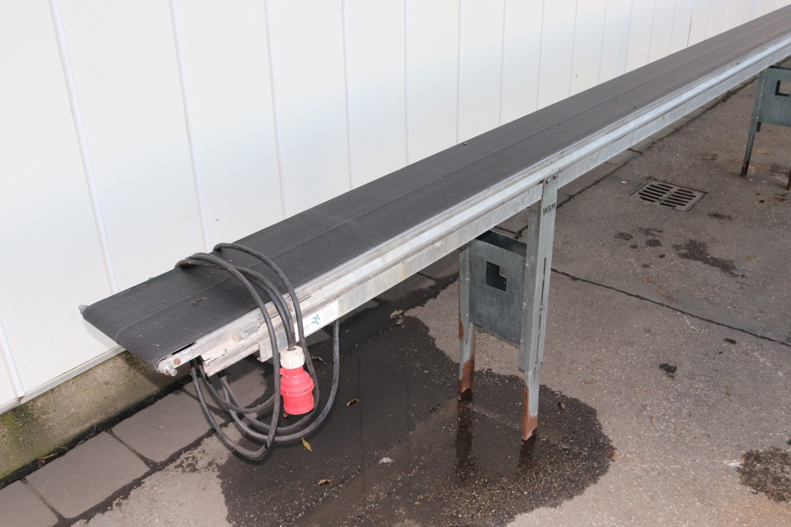 �������� Willburg 750 x 24 ��