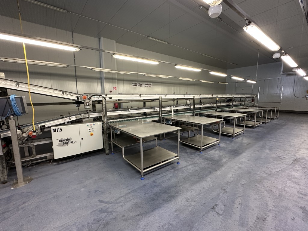 Martin Stolze combi conveyor Производственная и упаковочная линия с 11 рабочими столами Marco с весами