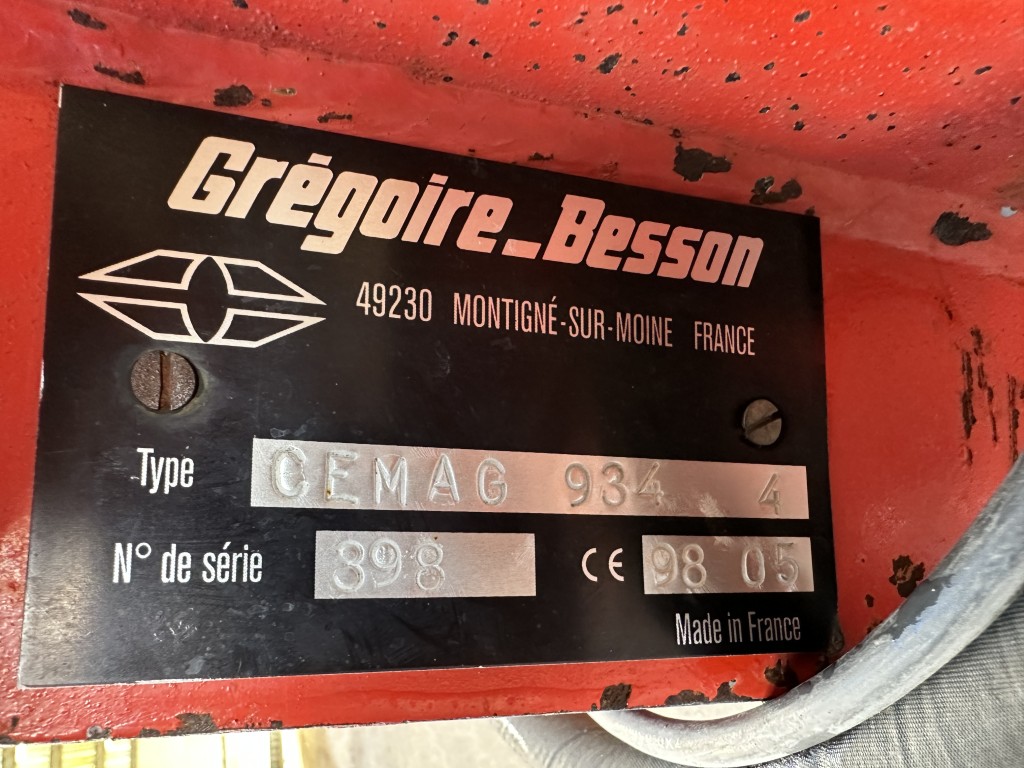 Gregoire Besson Cemag 934 Машинa для посадки лука-порея 4 ряда