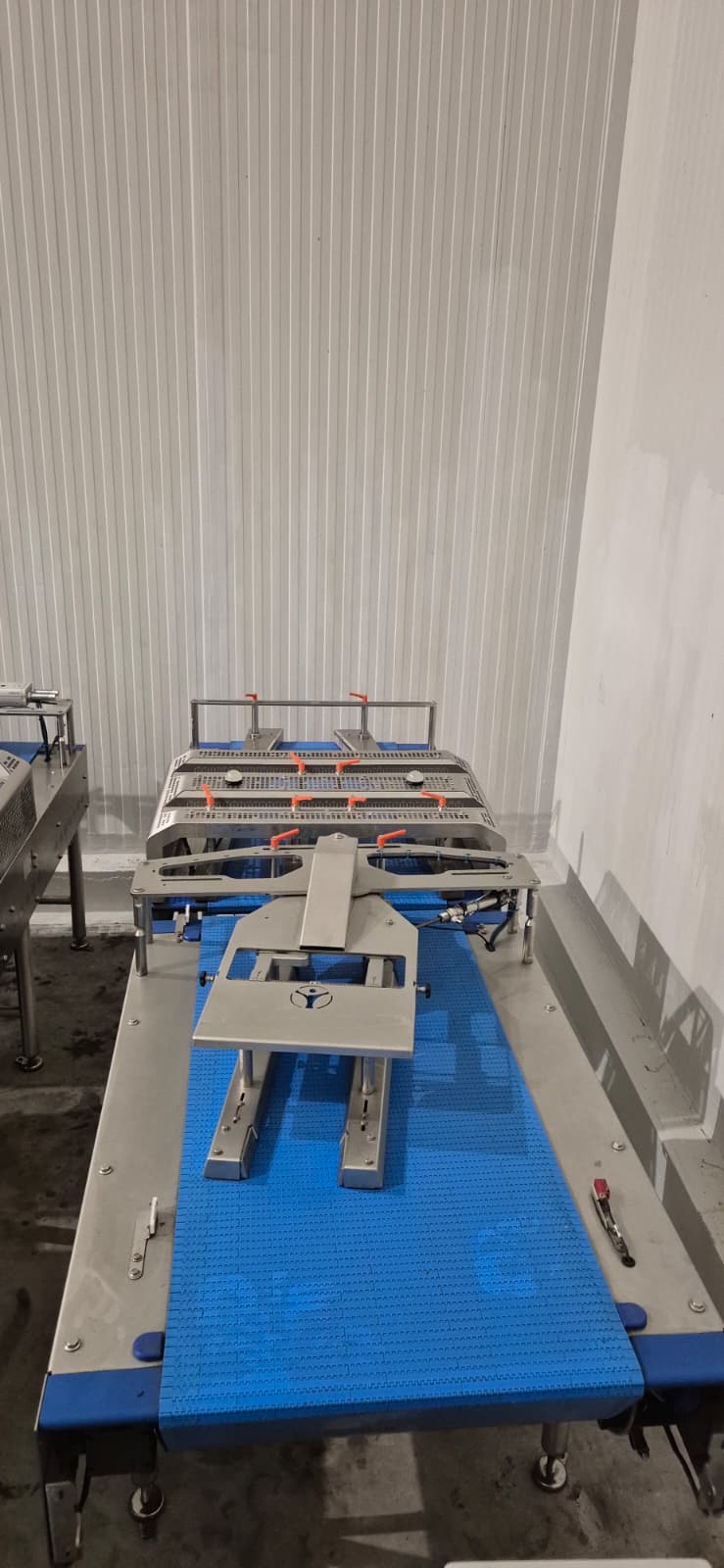 Jasa PGS 2100 + SOM-2000 Двухполосная машина для упаковки в картонные лотки
