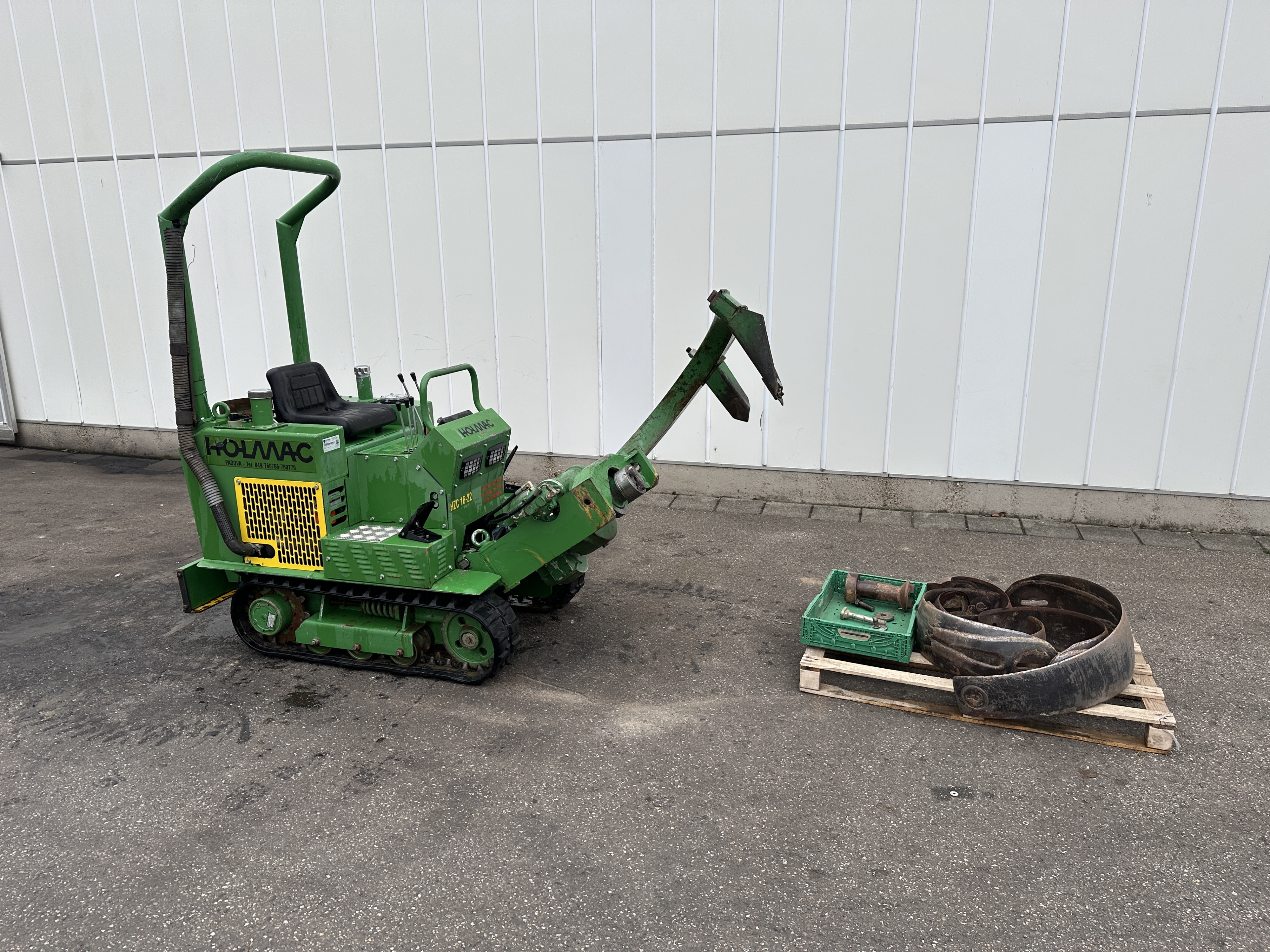 Holmac HZC 16-22 ���������� ������ ��� �������� ������ � �������� � 6 U-��������� ��������