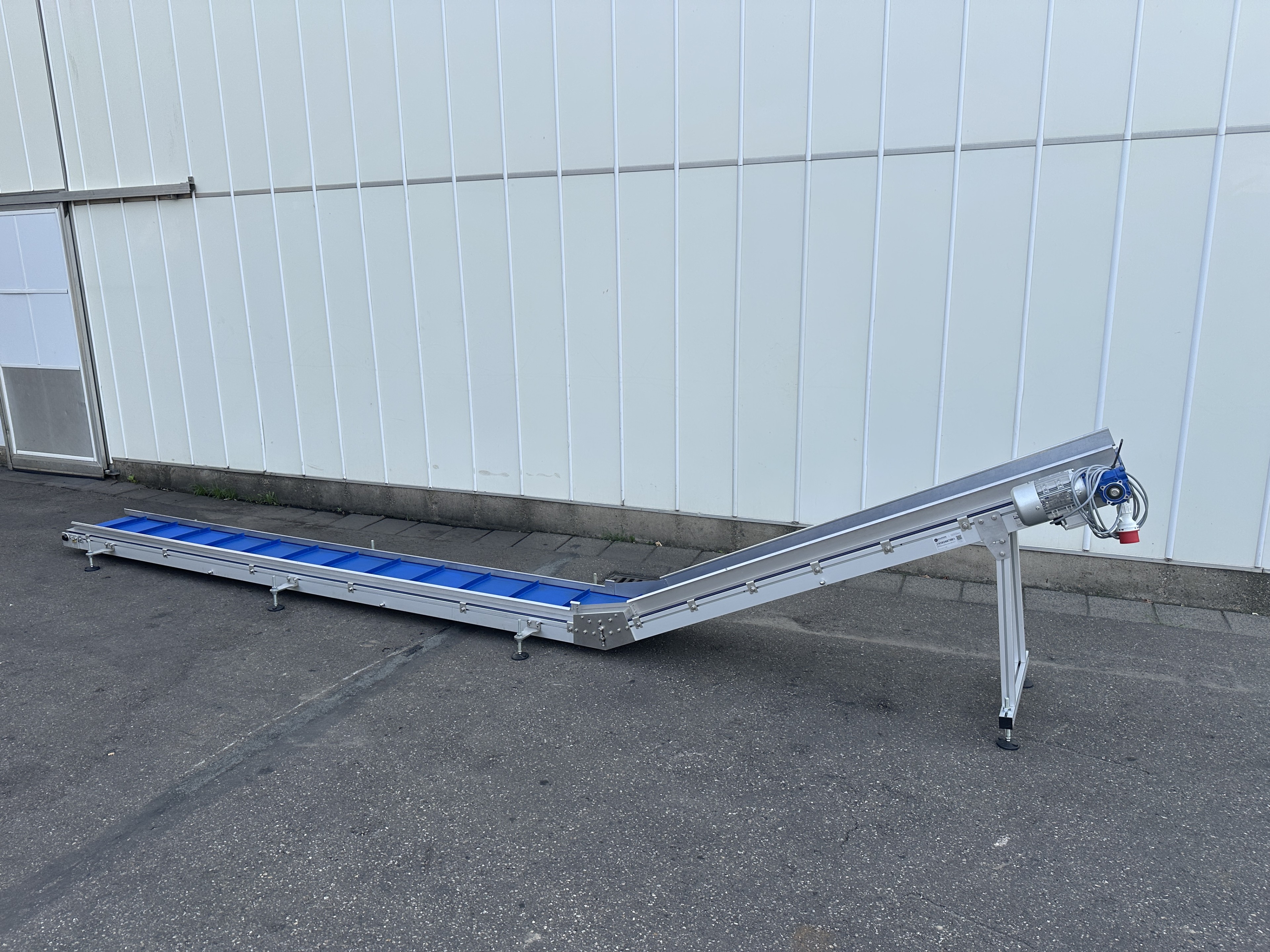 BCK N60 D10 Элеваторный конвейер 590 x 45 см
