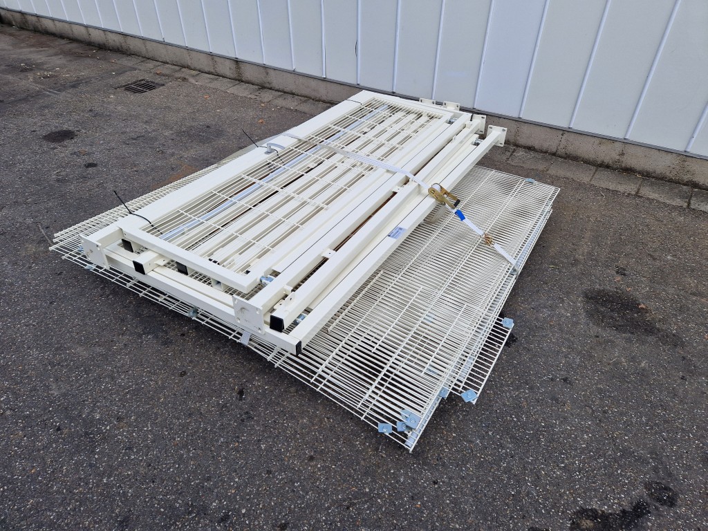 Sealed Air B+ BA20 Mашина для формовки картонных коробок и кассет с наклейкой, подъемником и сборным конвейером