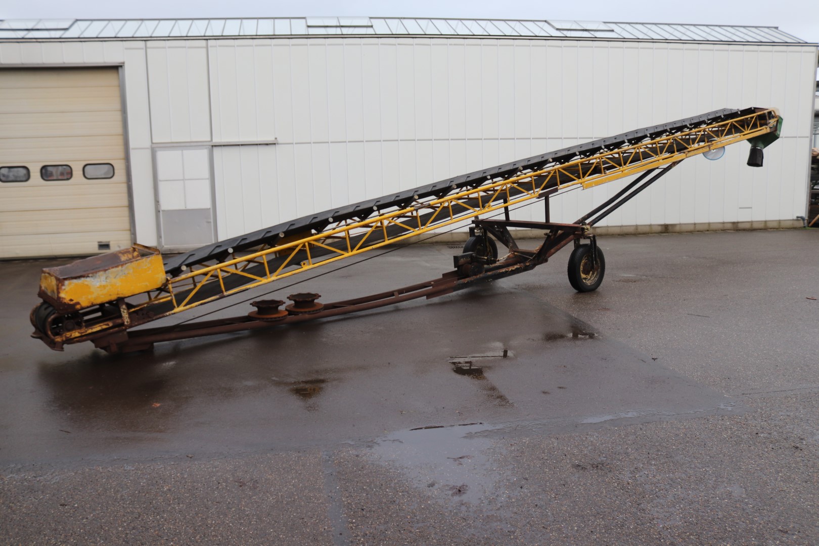 Beerepoot Elevator conveyor 13,3 meter