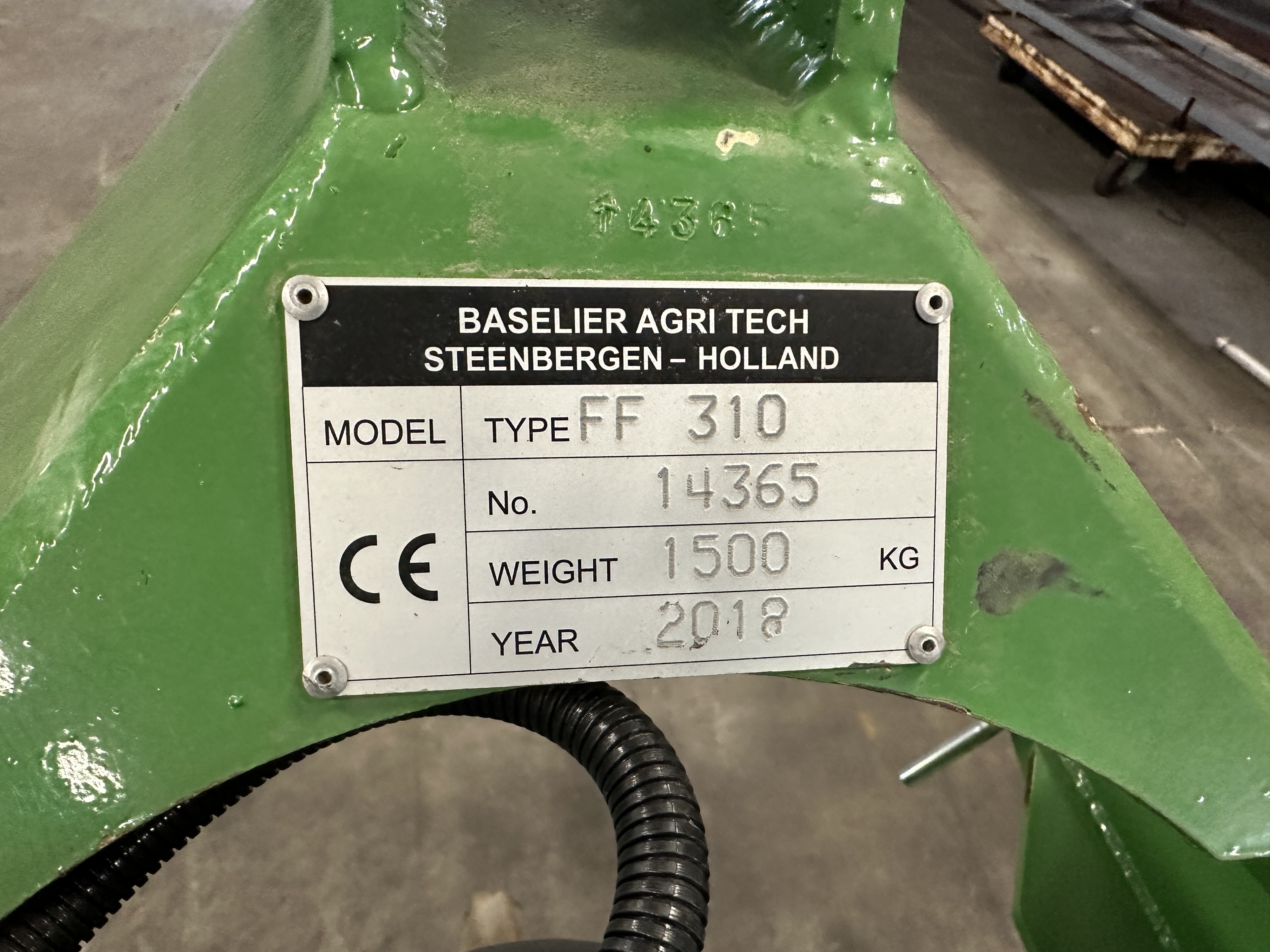 Baselier FF310 Грядо-/гребнеобразователь