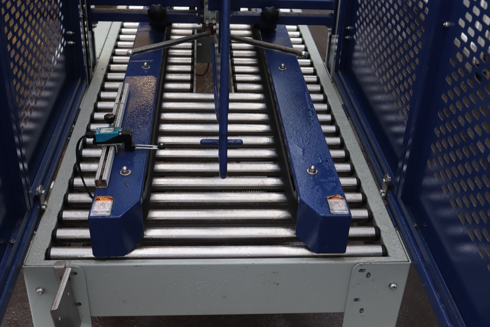 Youngsunpack Europe Carton Sealer