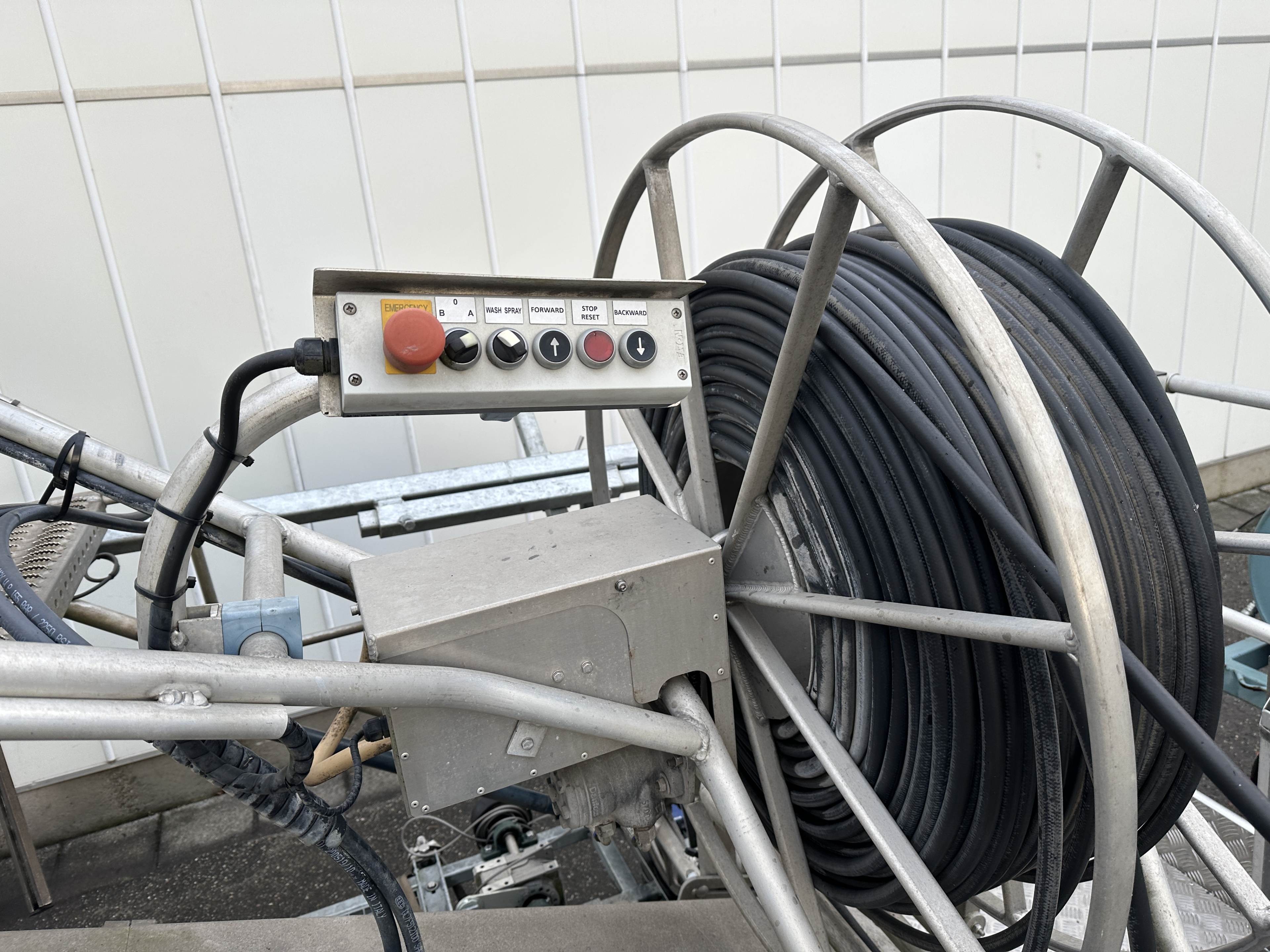 Besseling Roofmaster 400 Машинa для мойки крыш теплиц