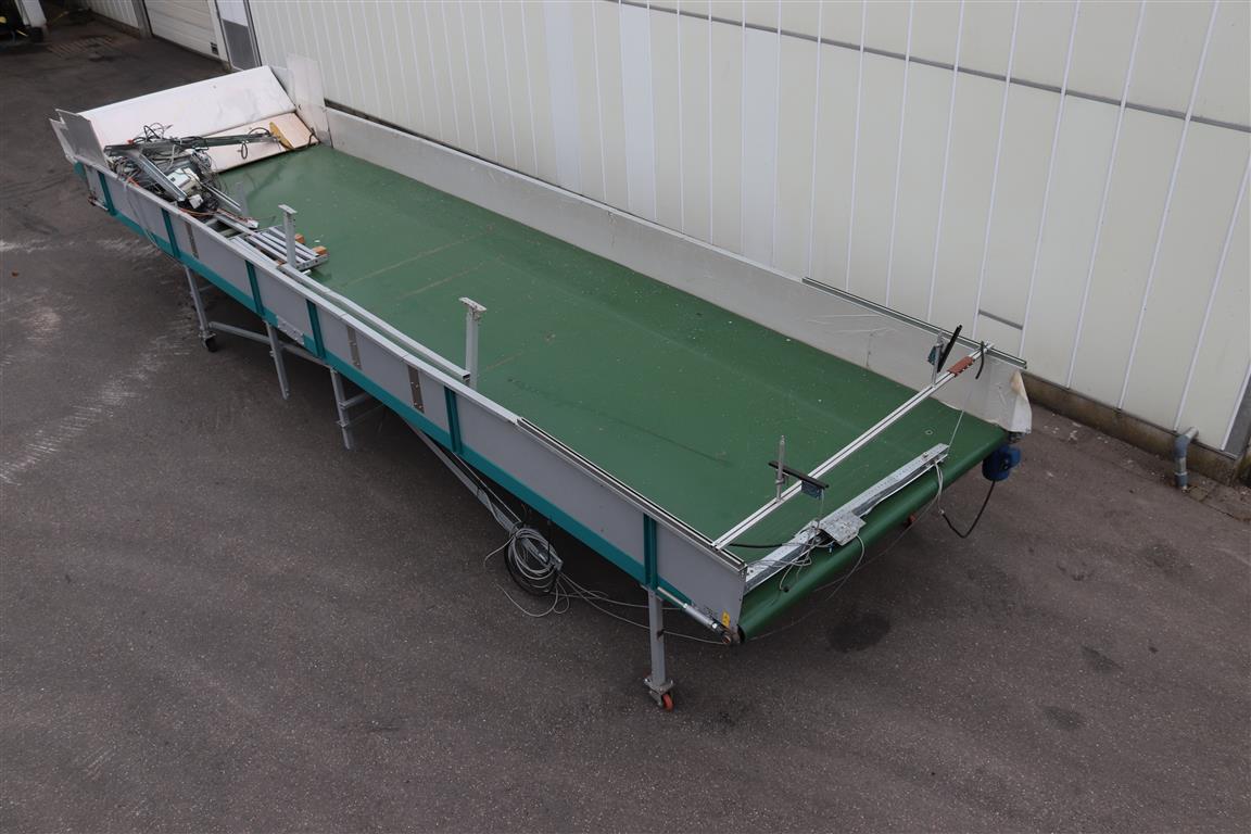 �������� Berg 825 �� x 215 ��