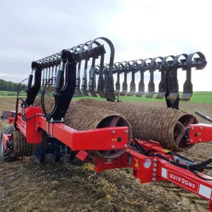 ������� ������� ����� Cultipacker/Landpacker series � �������� �����-�������������� ������ �� ��� �����