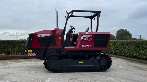 ���������� ������� STX-150 ���������������� � ROPS �������� ������� ������ ��������