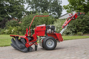 ����������� �������� 2 ����� MI-NITRAC 1.4E ������������� c ���������������� �������