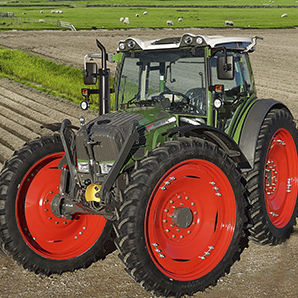 ���������� ������� Fendt 211 � ������������ ������������